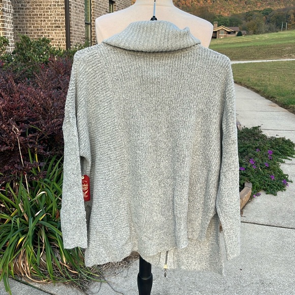 Oversized Comfy Sweater Light Gray Pullover Cowl Neck Womens Small - Picture 7 of 11